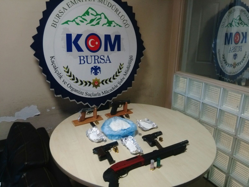 Bursa'da uyuşturucu ve terör oprasyonu, 12 gözaltı