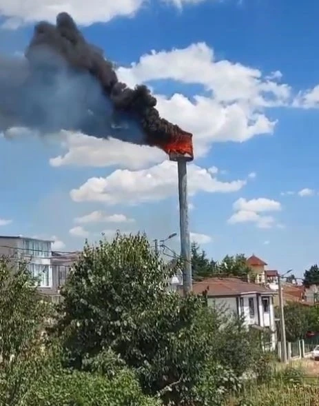 Tekirdağ’da baz istasyonu alev alev yandı
