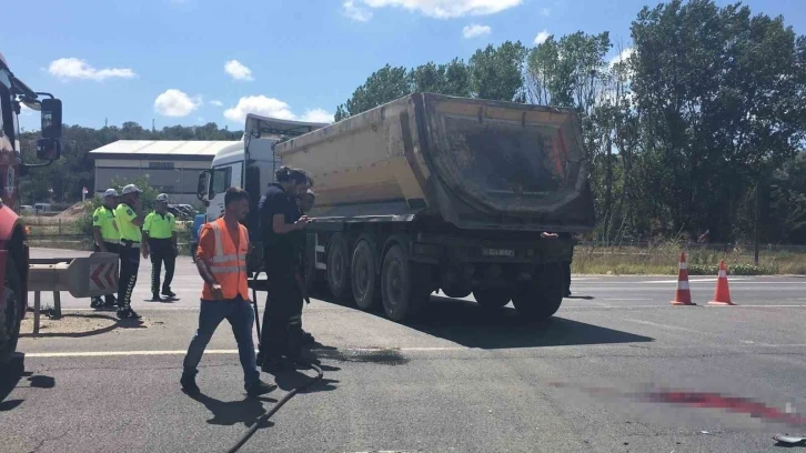 Tekirdağ’da feci kaza: Motosikletiyle hafriyat kamyonunun altında kalarak hayatını kaybetti
