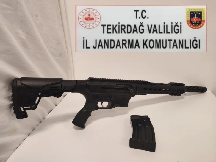 Tekirdağ’da Jandarma’dan uyuşturucu operasyonu: 11 kişi gözaltına alındı
