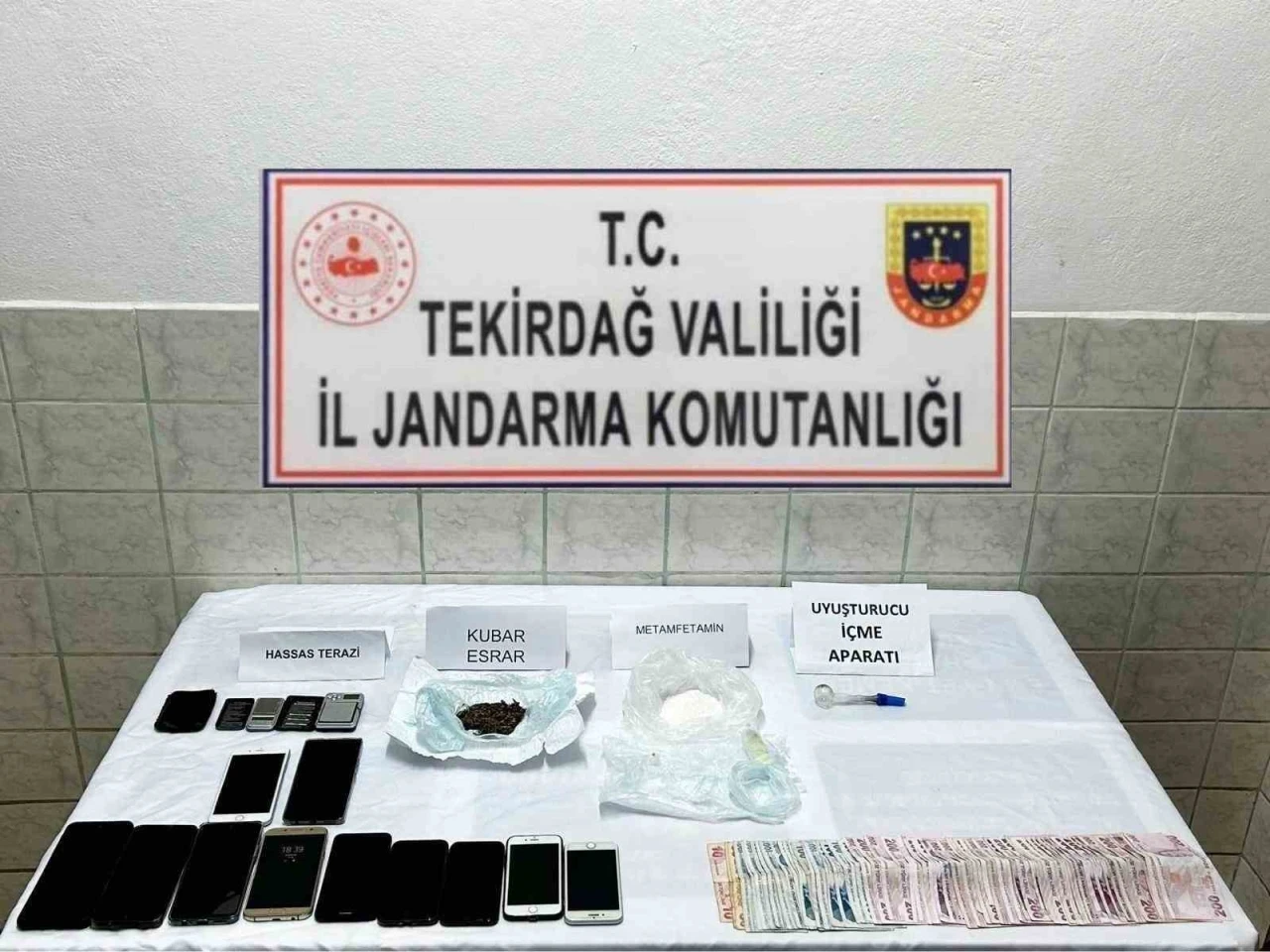 Tekirdağ’da kaçak alkol ve uyuşturucu operasyonu
