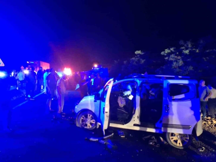 Tercan’da trafik kazası: 3 ölü, 3 yaralı
