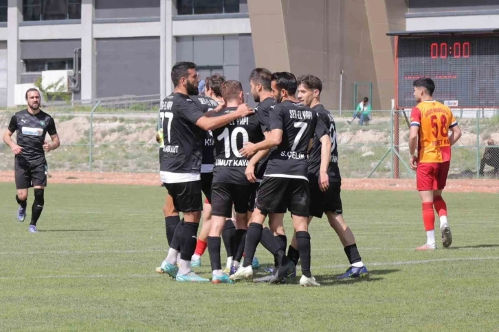 TFF 3. Lig: Niğde Anadolu FK: 1 - Efeler 09 SFK: 6
