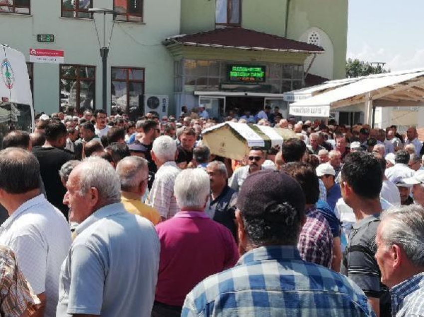 Ozan Tufan'ın amcası Bursa'da hayatını kaybetti 