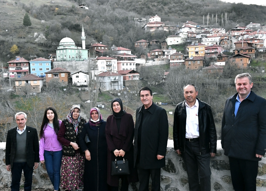 Başkan Dündar, Uluçam sakinleriyle oruç açtı