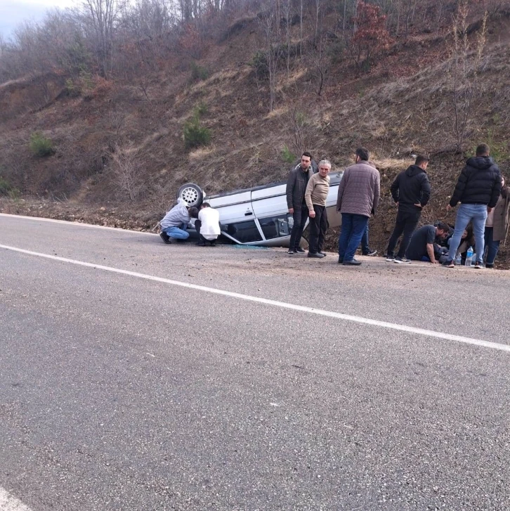 Tokat’ta kontrolden çıkan otomobil ters döndü: 2 yaralı