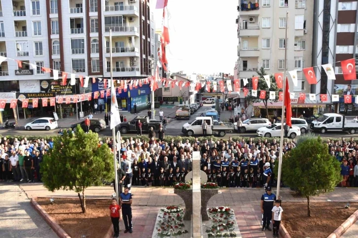 Toroslar, Atatürk’ü özlem ve saygıyla andı
