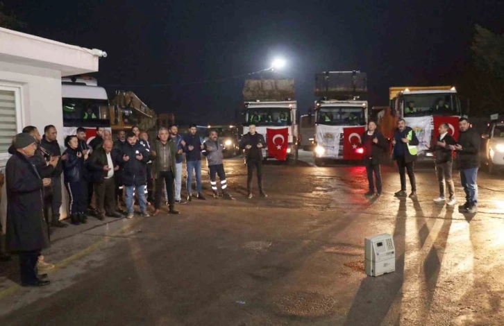 Toroslar Belediyesinden deprem bölgesine ekip ve iş makinesi desteği
