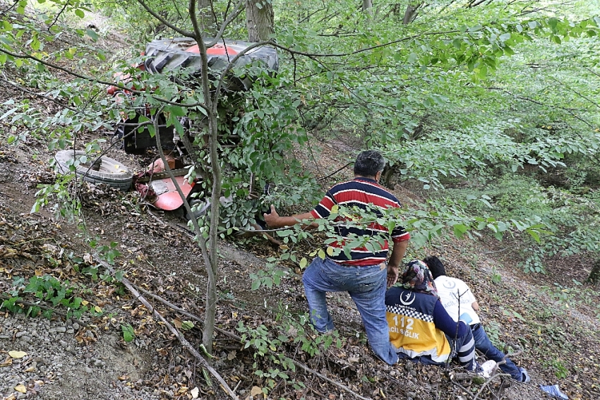 Çocukların kullandığı traktör devrildi: 1 ölü, 1 yaralı