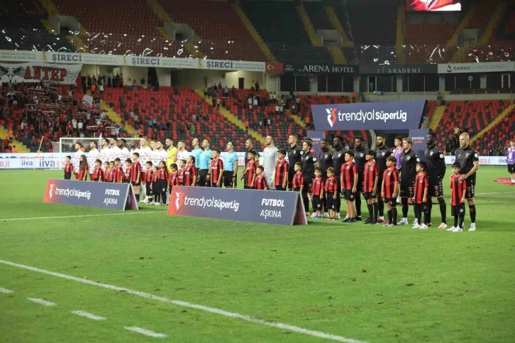 Gaziantep FK: 0 - Samsunspor: 1 (Maç devam ediyor)