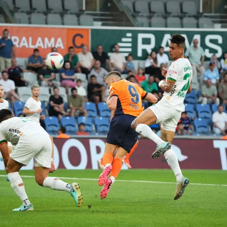  RAMS Başakşehir, Corendon Alanyaspor'u 4-2 yendi