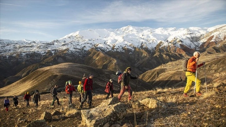 Tuncelililer memleketlerinin eşsiz güzelliklerini doğa turlarıyla keşfediyor