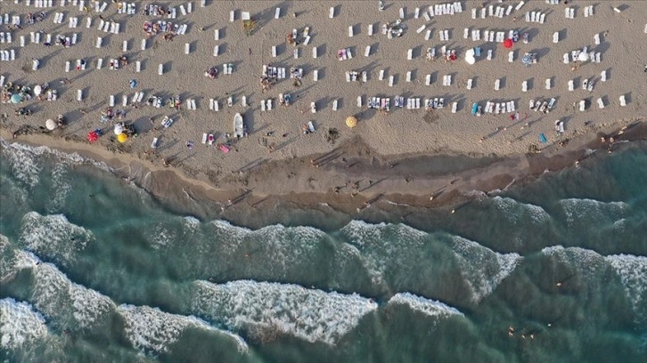 Turizmde rekor kıran Antalya'da sezon 12 aya yayıldı