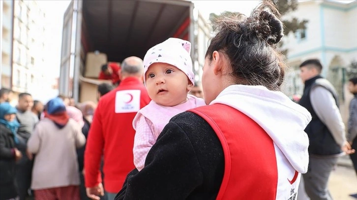 Türk Kızılay, 48 bin 411 personeliyle deprem bölgesinde görev yapıyor