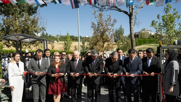 TÜRKSOY'un kuruluş yıl dönümü dolayısıyla düzenlenen yarışmaların kazananları ödüllerini aldı