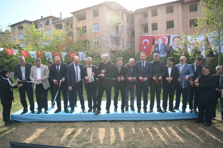 Tuzla’da bulunan Penguen Sitesine ilk kazma Cumhurbaşkanı Erdoğan’ın talimatıyla vuruldu
