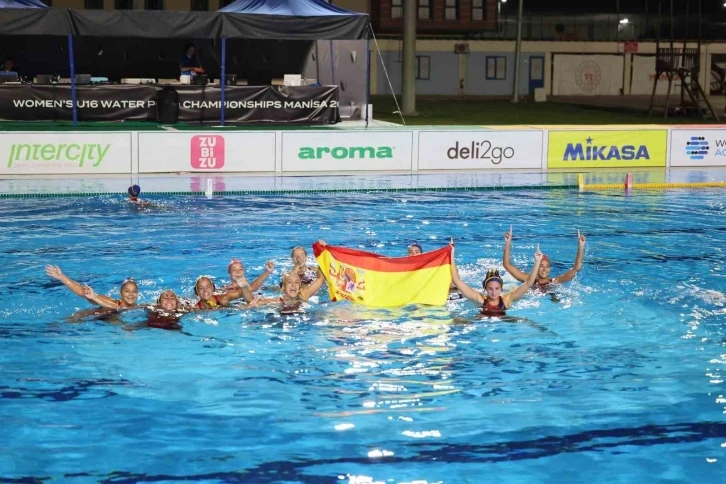 U16 Kadınlar Dünya Sutopu'nda İspanya şampiyon oldu