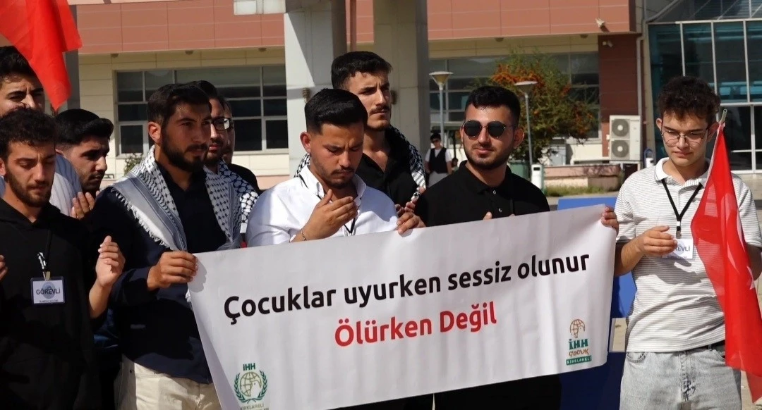 Üniversitelerden Filistin’e destek: "Çocuklar uyurken sessiz olunur, ölürken değil"
