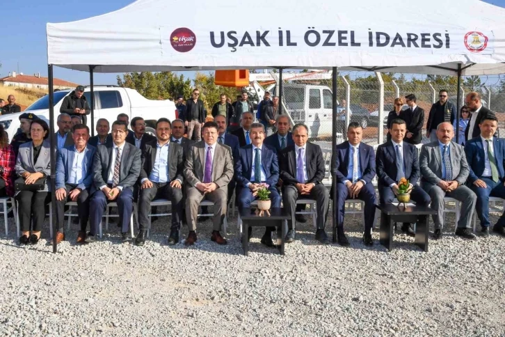 Uşak’ta güneş enerji santrali açıldı
