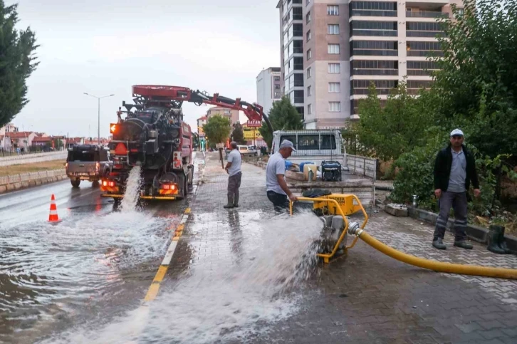 Uşak’ta yağış miktarı rekor seviyelere ulaştı
