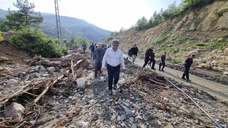 Vali Gürel, selin etkilediği köyleri inceledi
