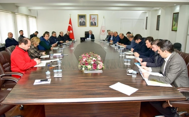 Vali Tutulmaz başkanlığında deprem bölgesindeki ihtiyaçları görüştüler
