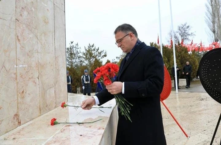 Van’da 18 Mart Şehitleri Anma Günü ve Çanakkale Zaferi’nin yıl dönümü
