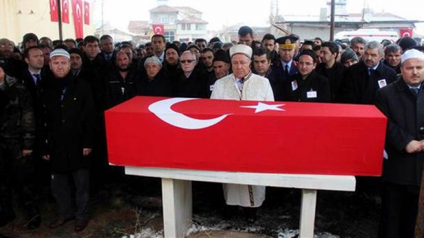 Şehit polis Musa Yüce, Kayseri'de gözyaşlarıyla toprağa verildi