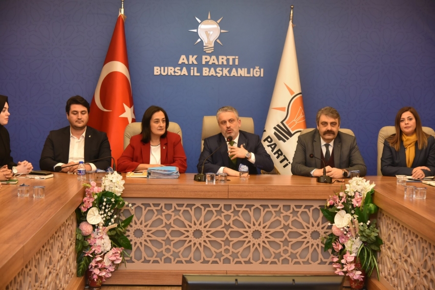 AK Parti Bursa il kadın kolları yönetimi belli oldu