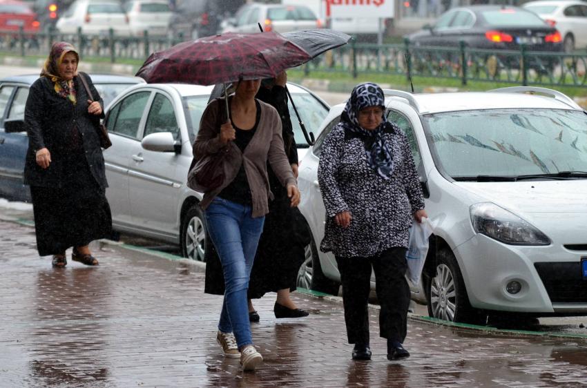 Bursa'da yağmura  teslim