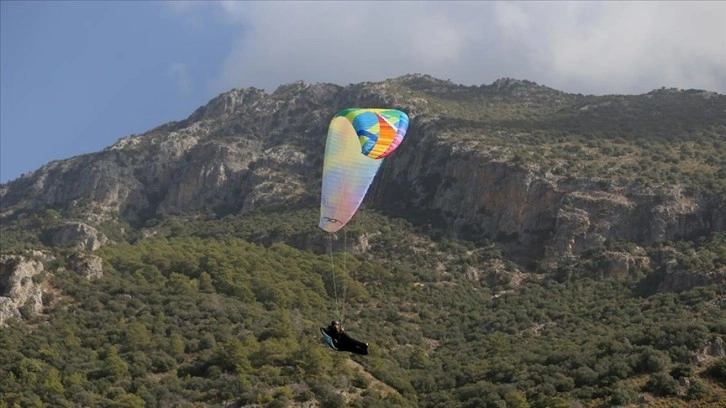 Yabancı yamaç paraşütü pilotu eğitmenlerinden 