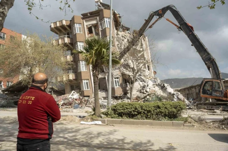 Yağmur hayatını kurtardı
