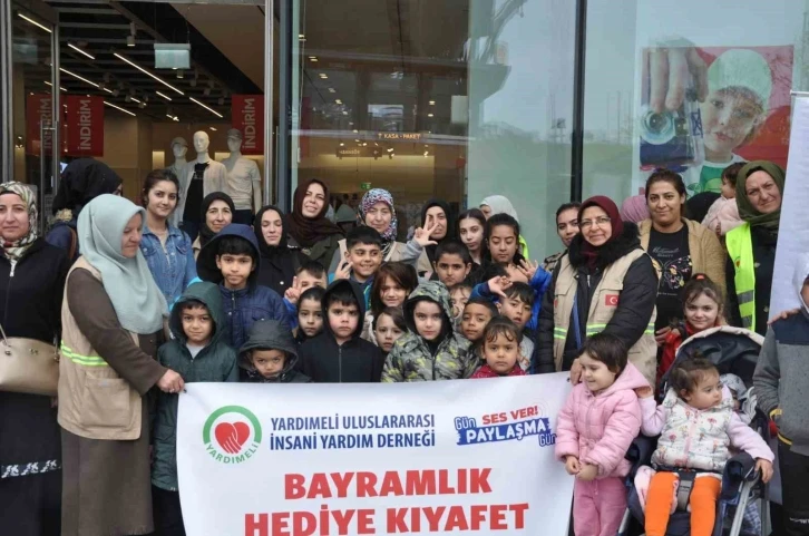 Yardım derneği Diyarbakır’da depremzede çocukları unutmadı
