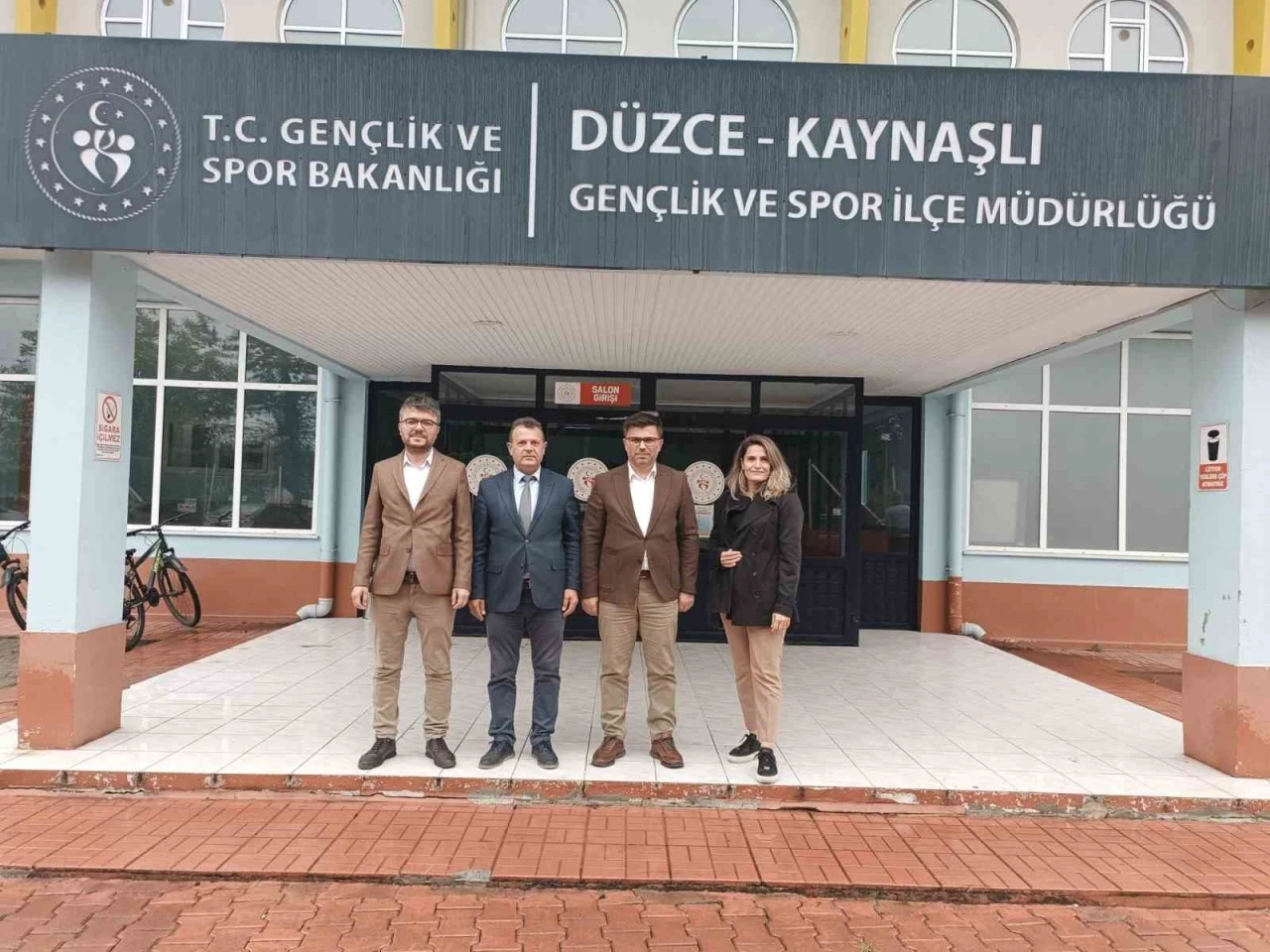 Yazıcı, Kaynaşlılı sporcular ile buluştu
