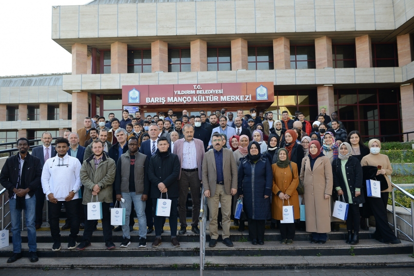 Bursa'ya eğitim için gelen öğrenciler Yıldırım'da buluştu