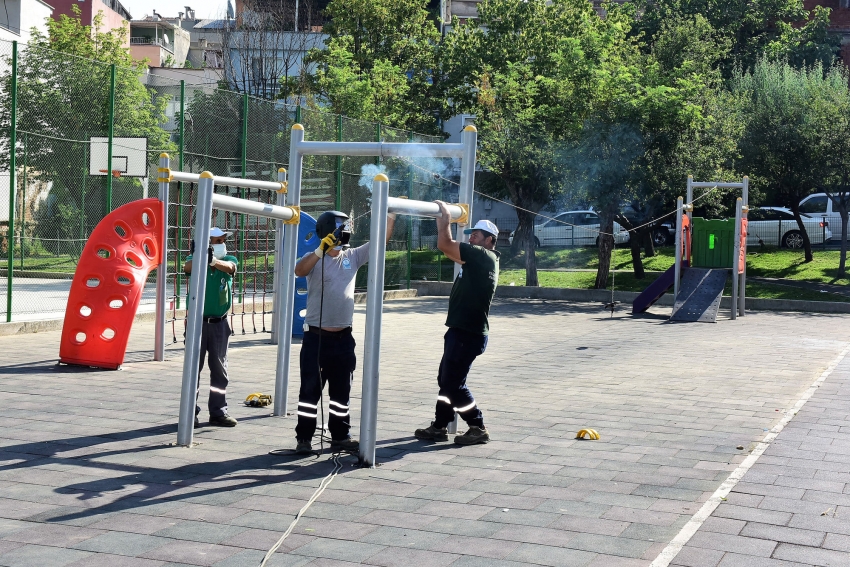 Yıldırım Belediyesi parkları yenilemeye devam ediyor