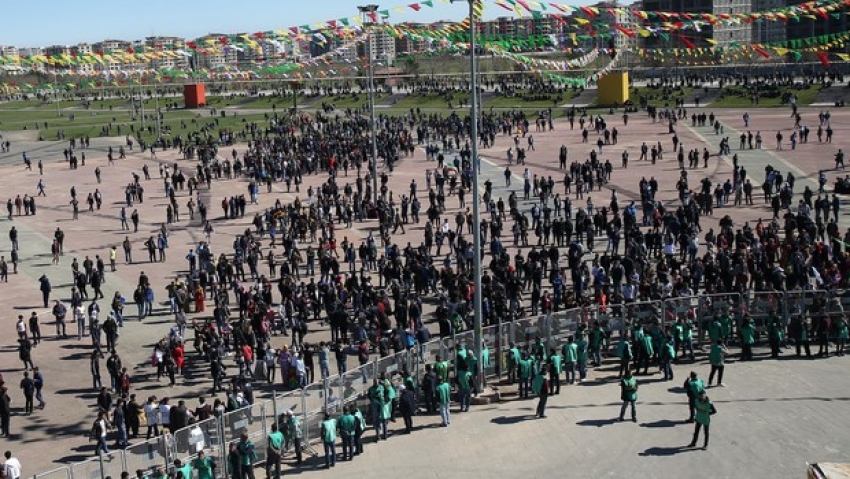 Diyarbakır'daki Nevruz kutlamasında yoğun güvenlik