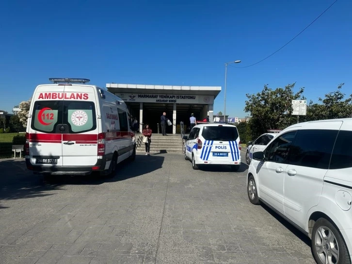 Yenikapı Marmaray’da raylara atlayan şahıs hayatını kaybetti
