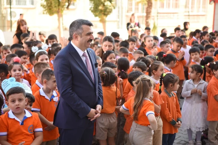 Yıldırım Belediye Başkanı Oktay Yılmaz'dan öğrencilere yeni eğitim öğretim döneminde başarılar ziyareti 