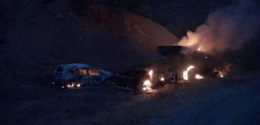 PKK yol kesip,araç yaktı!