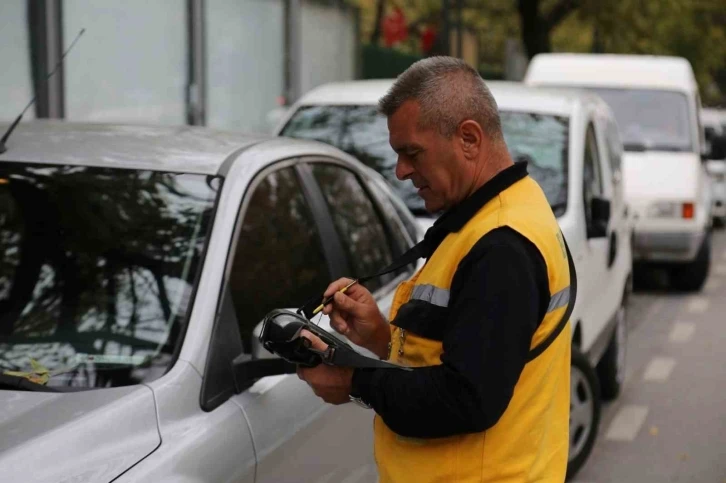 Yol üstü parklanmada yeni ücret
