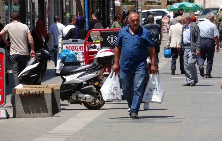 Yozgat’ta Kurban Bayramı öncesi alışveriş yoğunluğu yaşanıyor
