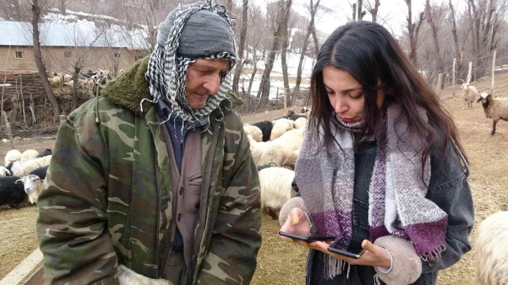 Yüksekovalı çiftçiler "Tarım Cebimde" uygulamasından memnun kaldı
