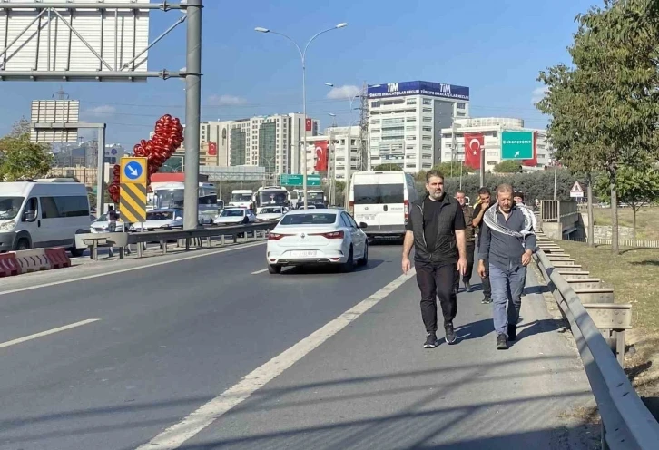 Yüz binlerce vatandaş Büyük Filistin Mitingi‘ne akın ediyor
