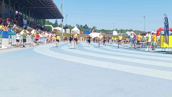 Zağnospaşa Ortaokulu Çekya’da olimpiyatlarına katıldı
