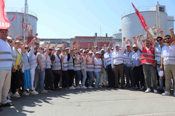 Zeytinyağı fabrikası işçileri 31 gündür grevde
