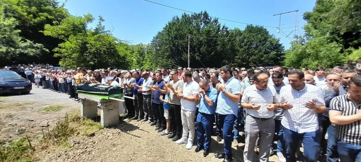 Zonguldak’ta denizde boğulan tır şoförü toprağa verildi
