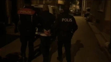 13 yıl hapis cezası bulunan hırsız yorganların arasından çıktı
