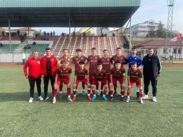 1308 Osmaneli Belediyespor şampiyonluk kupasını aldı
