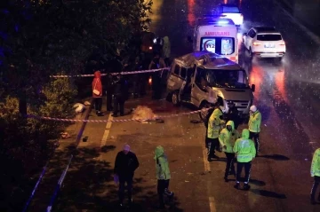 Konya'da feci kaza:  3 çocuk yaşamını yitirdi,  4 yaralı var!